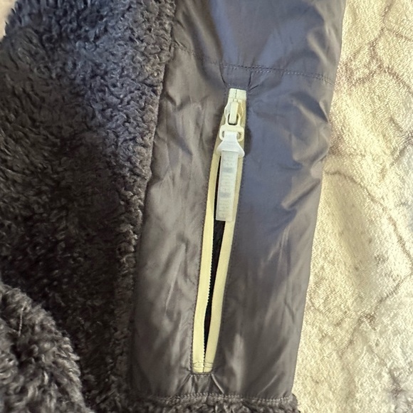 UGG GLADYS SPORTY SHERPA JACKET BLACK W/ PINK TRIM FULL ZIP POCKETS WOMEN Large - Picture 2 of 11